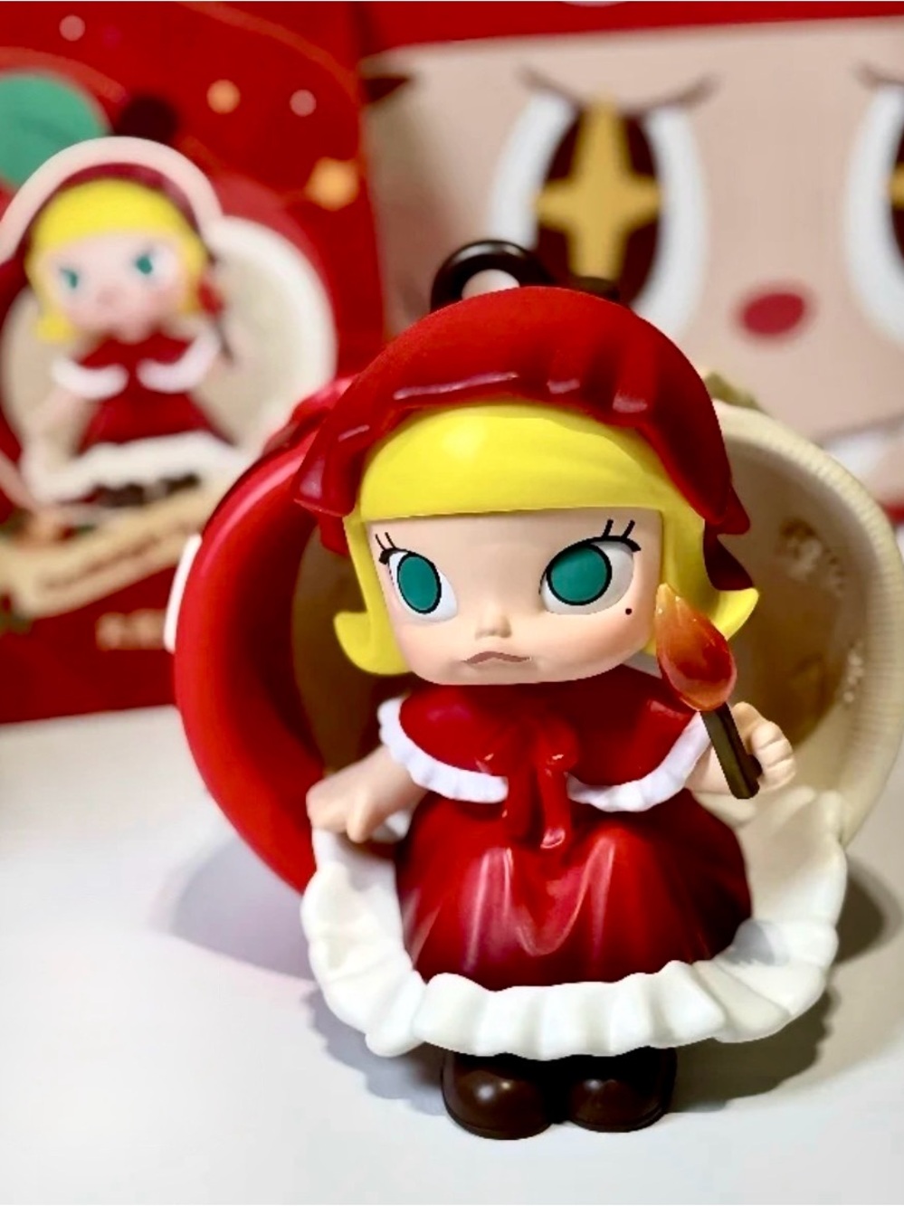 POP MART MOLLY – Candlelight Fairytale | Apple of My Eye Series (2025)